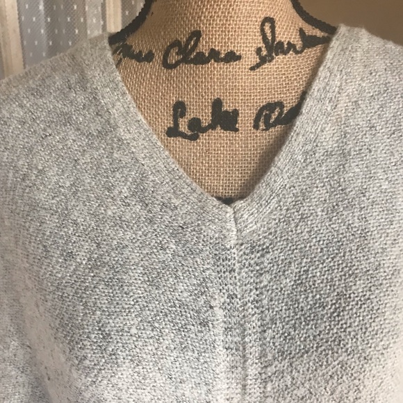 Banana republic poncho - Picture 6 of 8